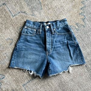 Mom jean chewed hem Madewell shorts